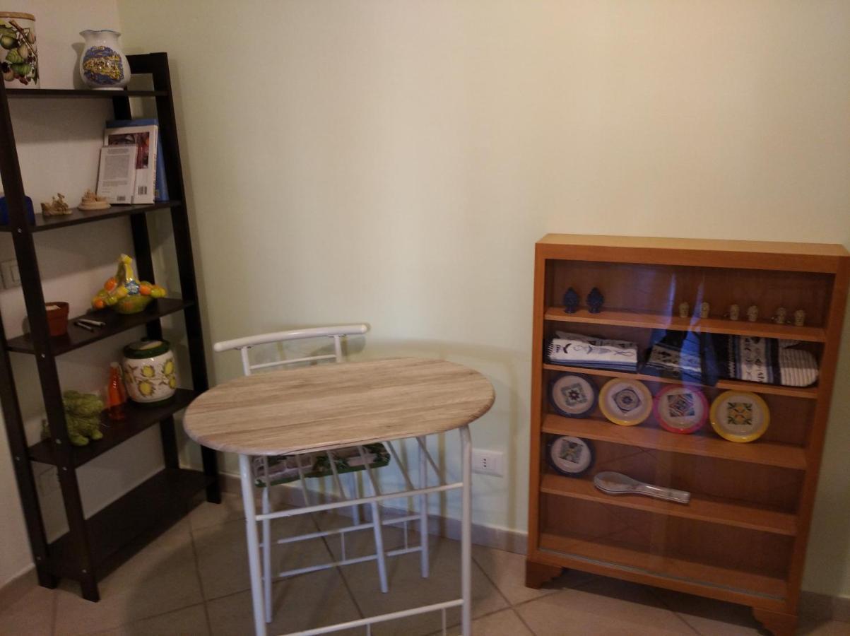 La Fenice Apartment Palermo Bagian luar foto
